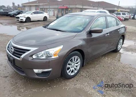 2015 Nissan Altima 2.5 S z USA, uszkodzony, nr VIN 1N4AL3AP0FN375820